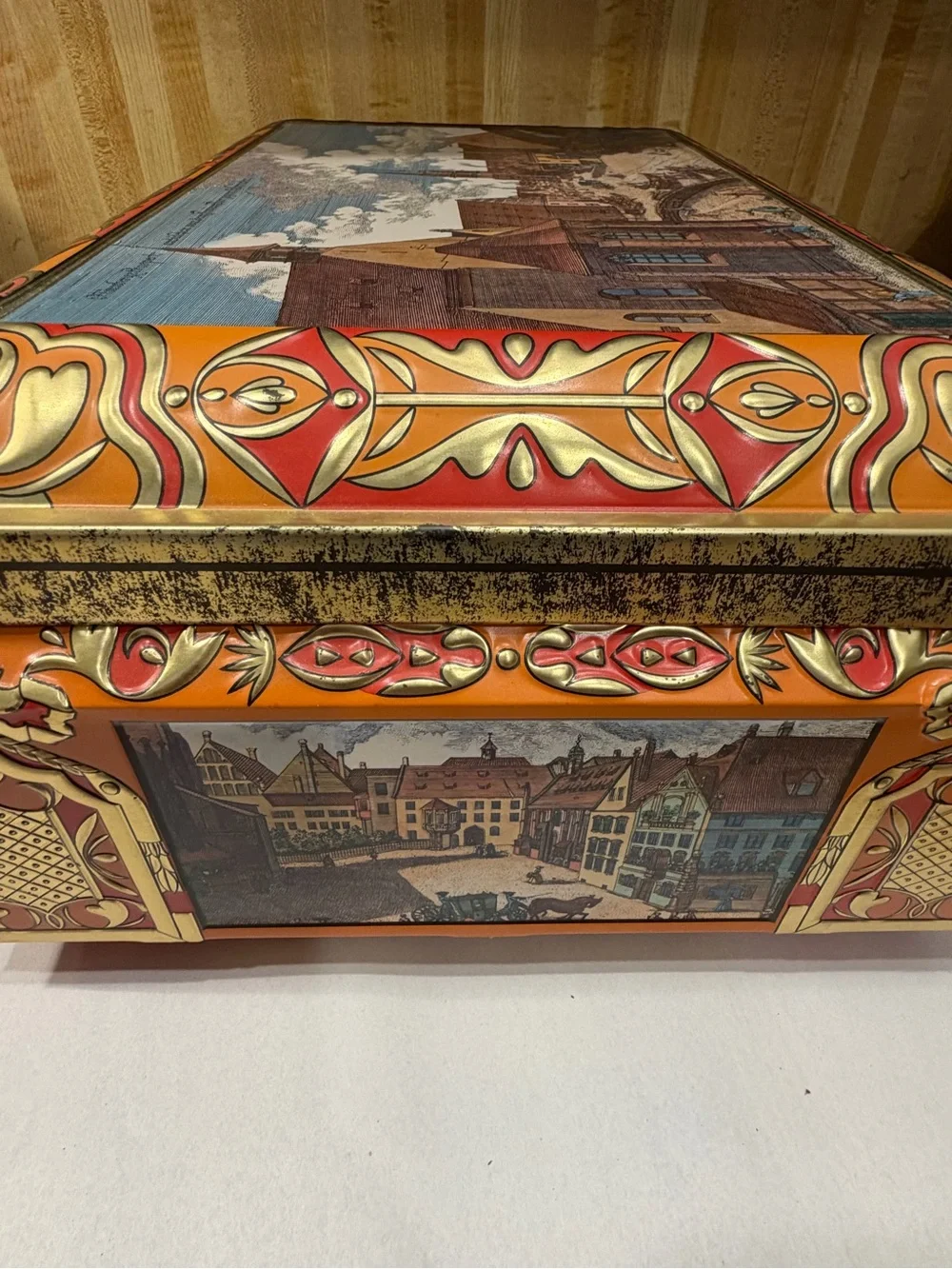 Large Vintage German Tin Bread Box Schmidt Nuremberg Lithograph Scene